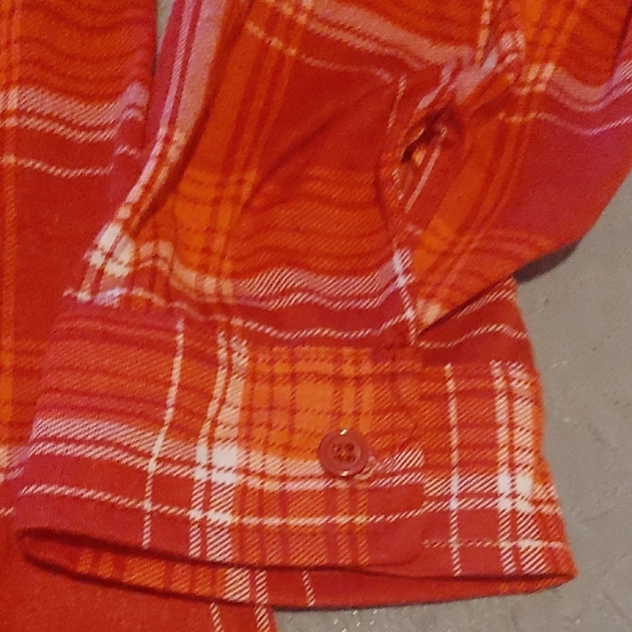 Red Plaid Button-Up Tunic - Picture 4 of 13